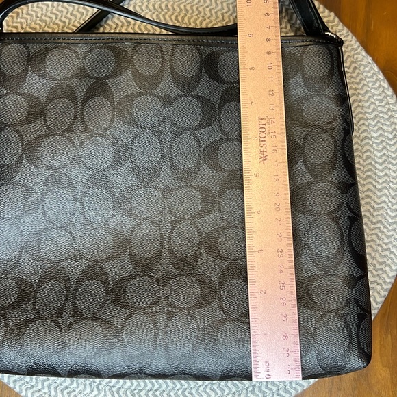 Coach File Crossbody Bag - Picture 3 of 8